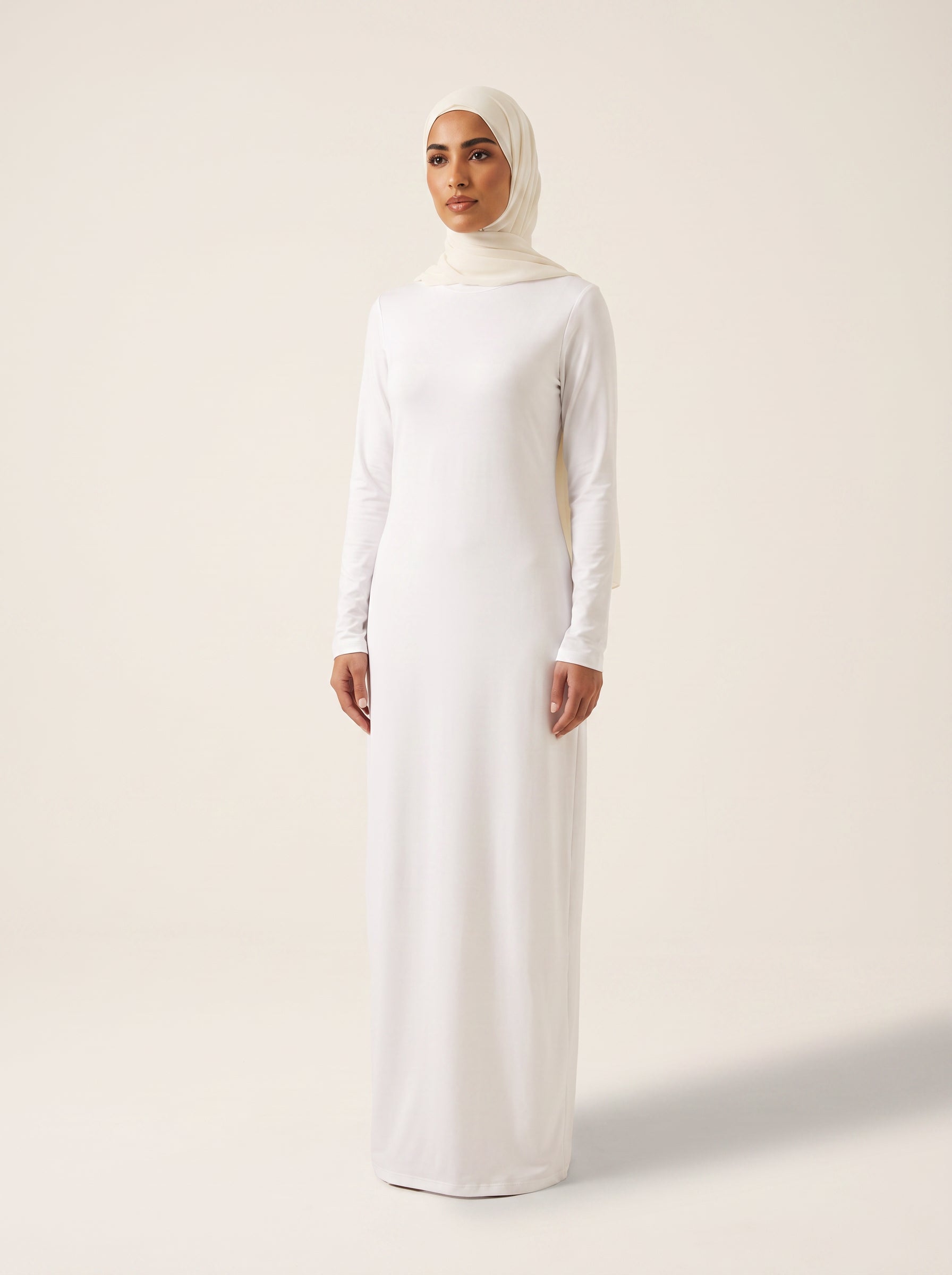 Round Collar Pullover Abaya — White — 1