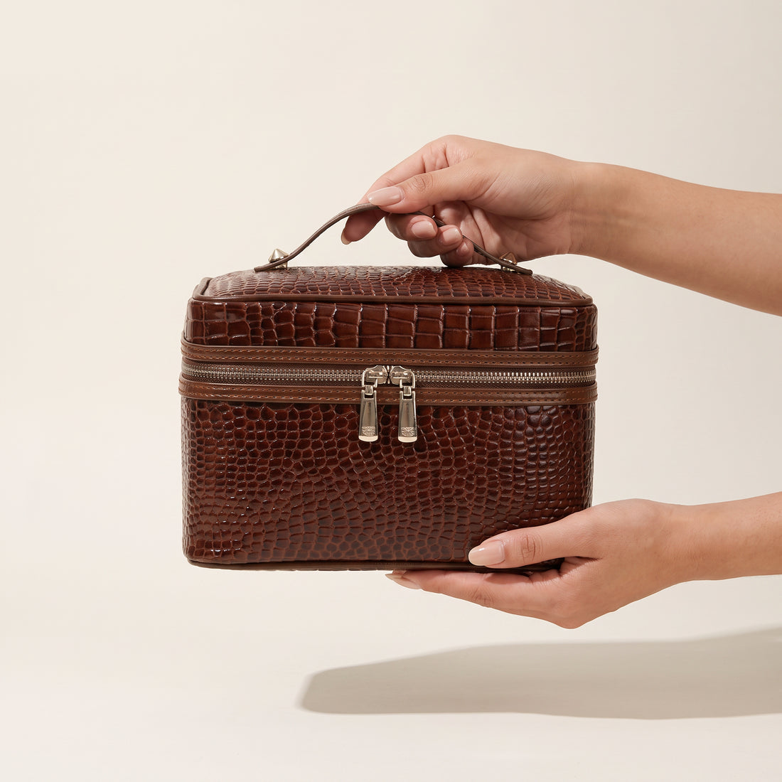 Vintage Croc Beauty Case — Brown — 2