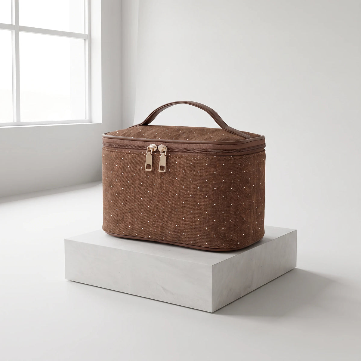 oxford-toiletry-bag-brown studio