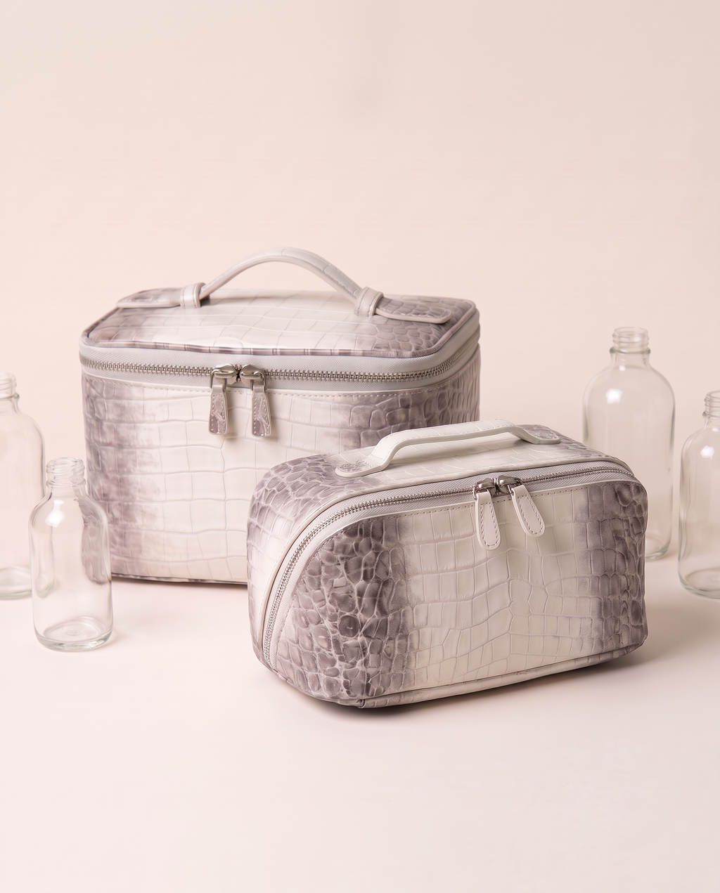 The Amira Covers — Himalaya, with the Amira Vanity in Himalaya · Elirati · 2026-10b