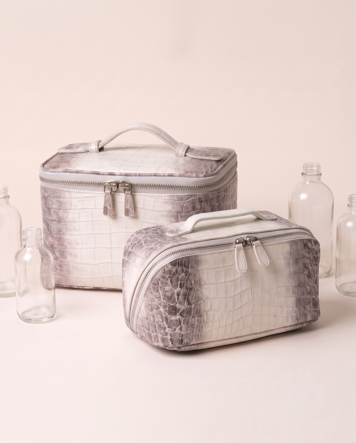 The Amira Covers — Himalaya, with the Amira Vanity in Himalaya · Elirati · 2026-10b