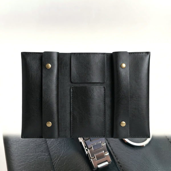 Leather Train Toiletry — Noir
