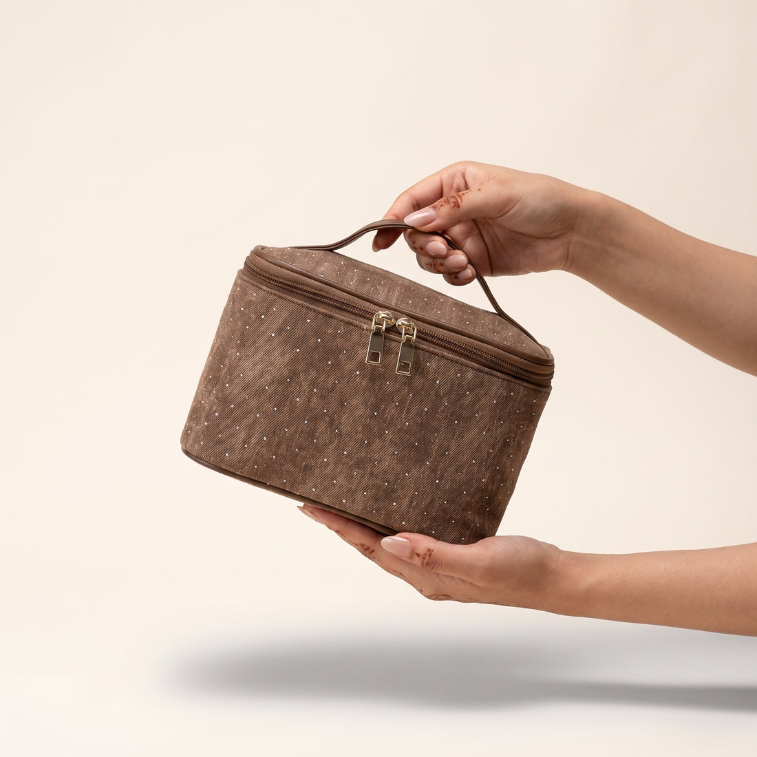 Oxford Toiletry Bag — Brown — 2