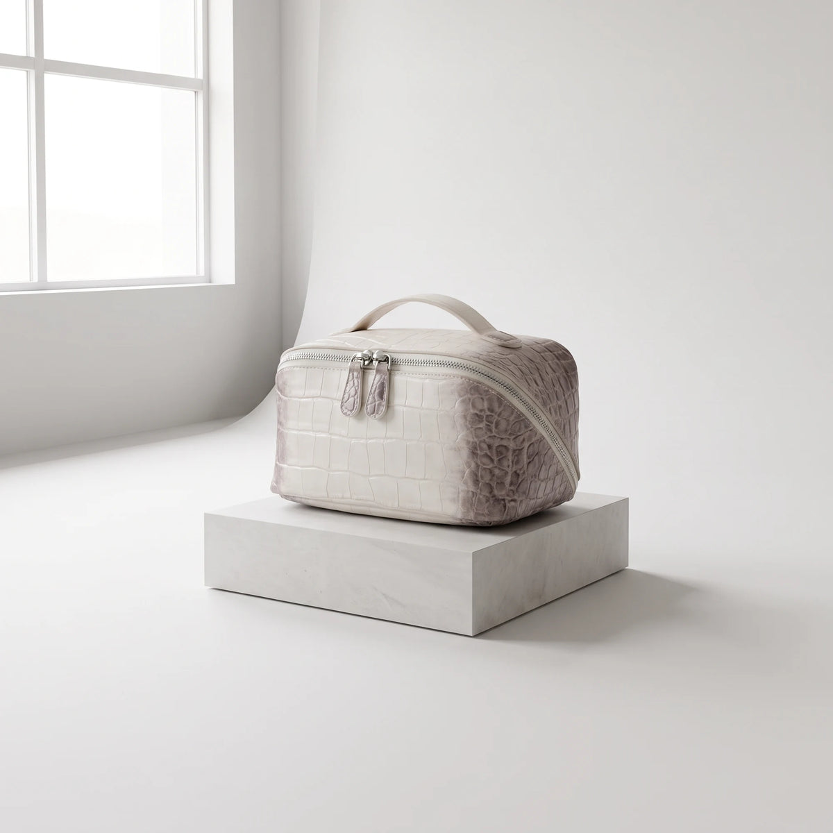 himalaya-covers-vanity-case studio
