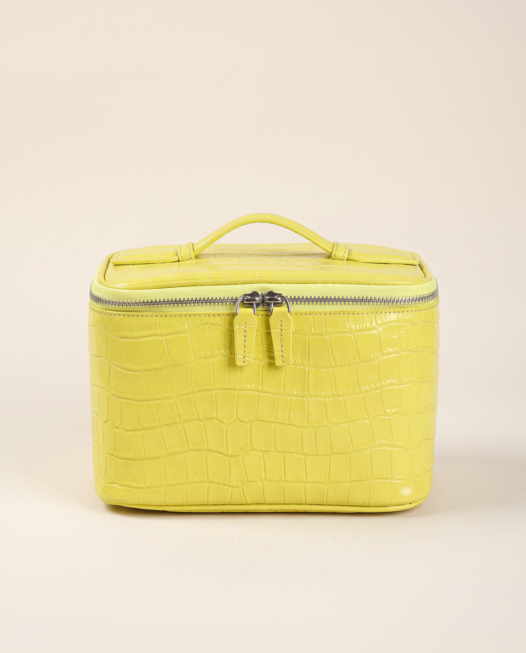 The Amira Vanity — Butter, front view · Elirati