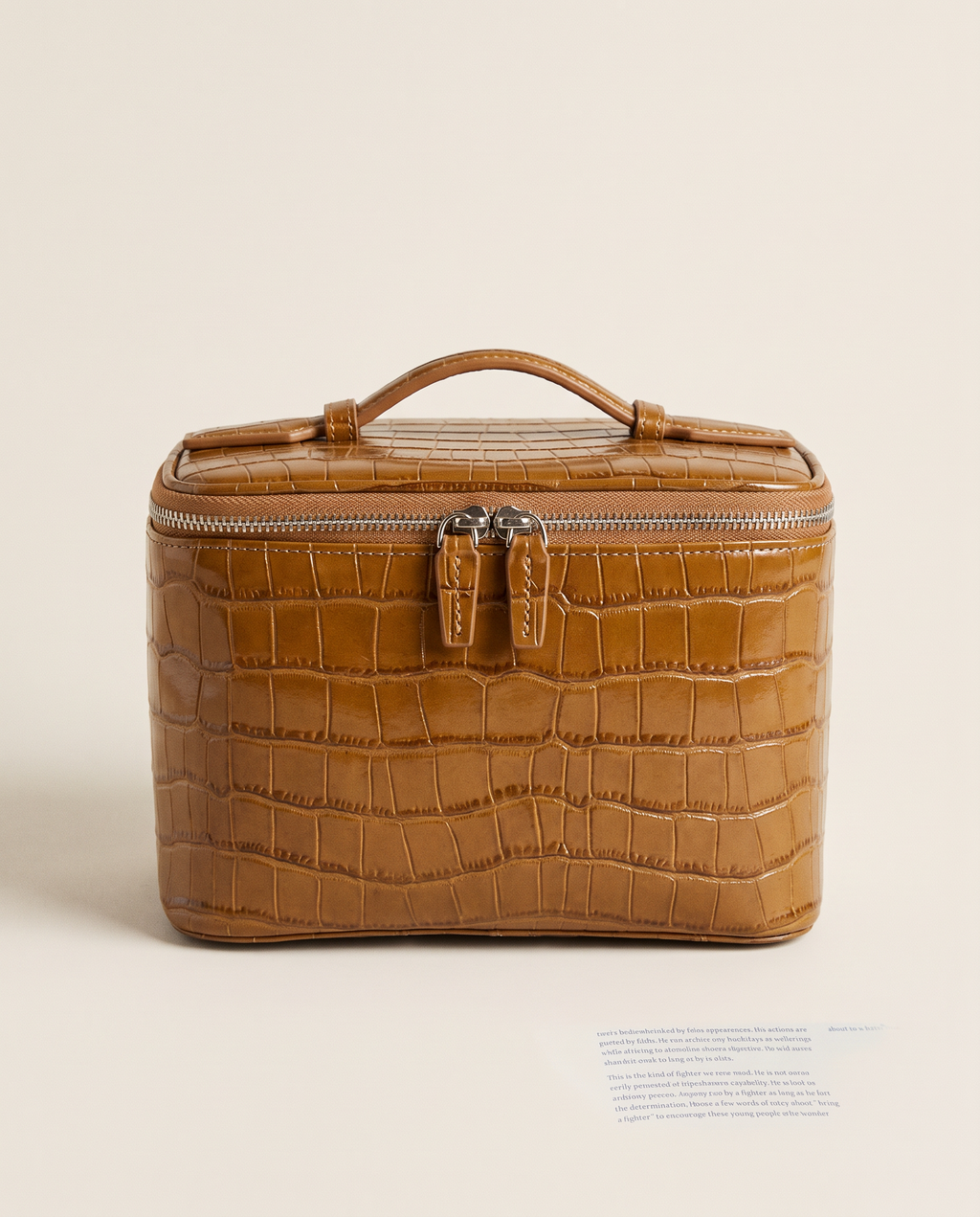 The Amira Vanity — Caramel, front view · Elirati