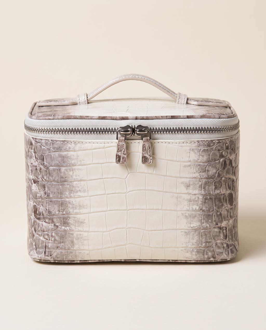 The Amira Vanity — Himalaya, front view · Elirati