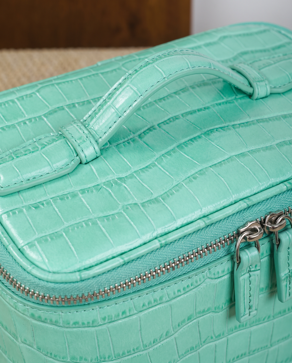 The Amira Vanity — Mint, texture and zip detail · Elirati