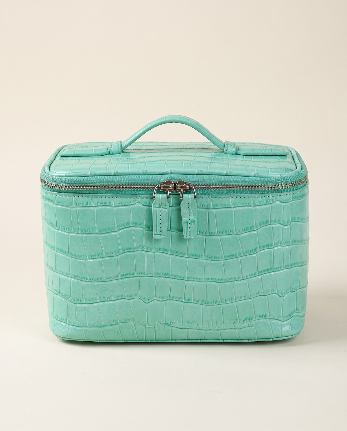 The Amira Vanity — Mint, front view · Elirati