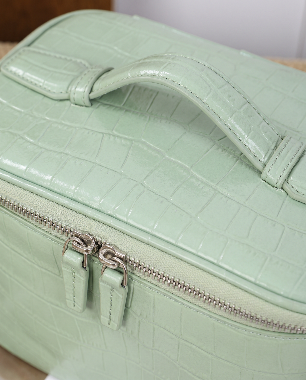 The Amira Vanity — Pistachio, texture and zip detail · Elirati