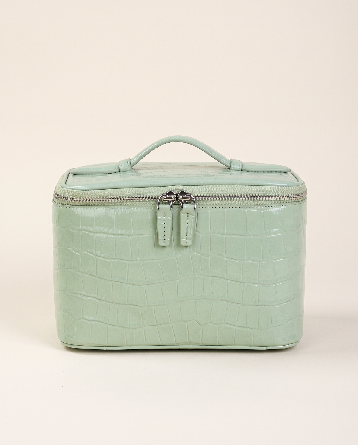 The Amira Vanity — Pistachio, front view · Elirati