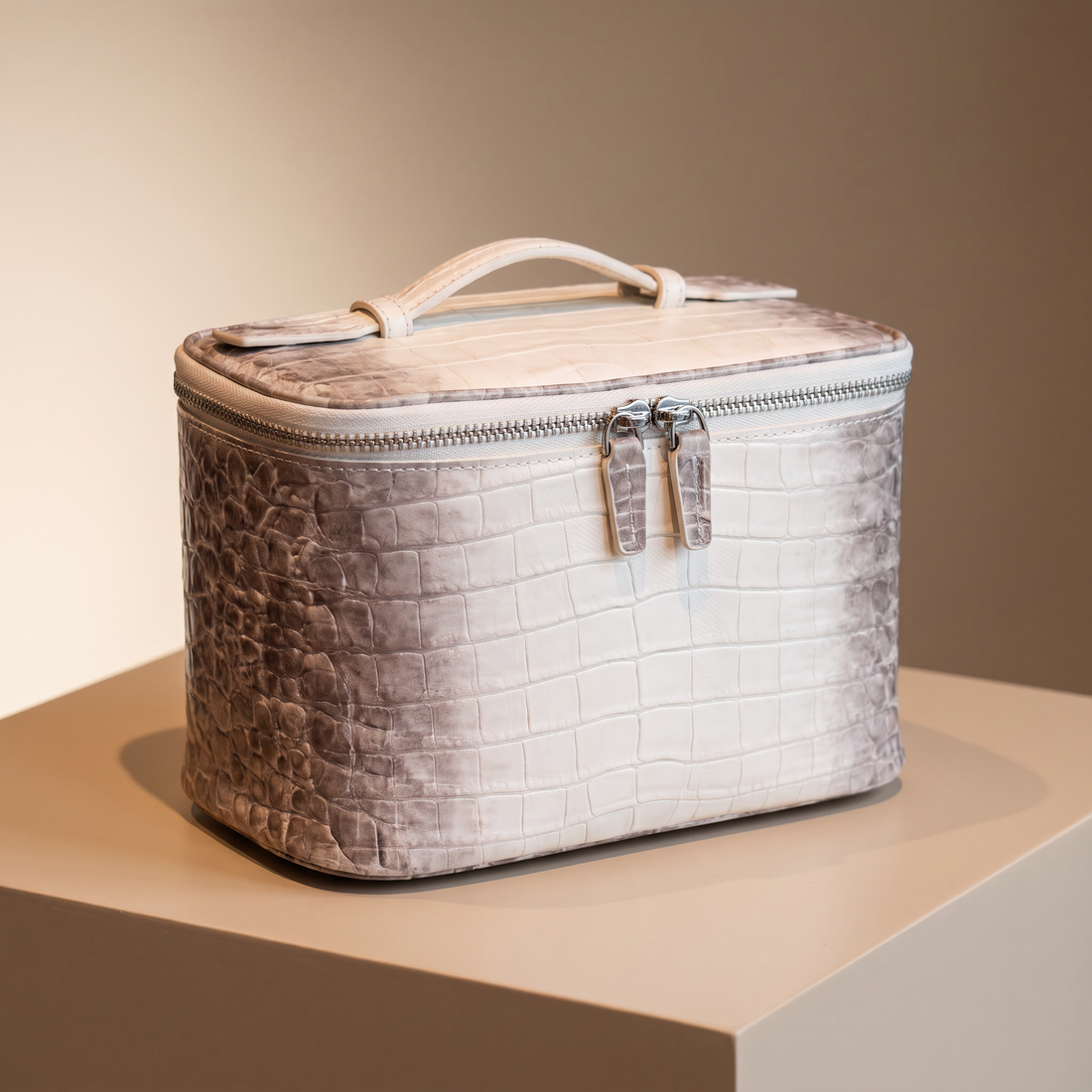 Himalaya Vanity Case — studio beige épuré