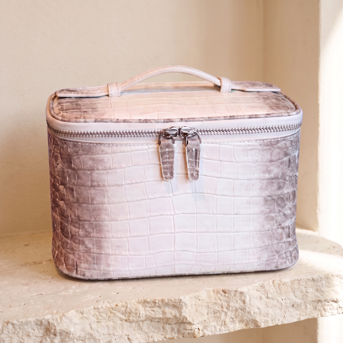 himalaya-covers-vanity-case studio