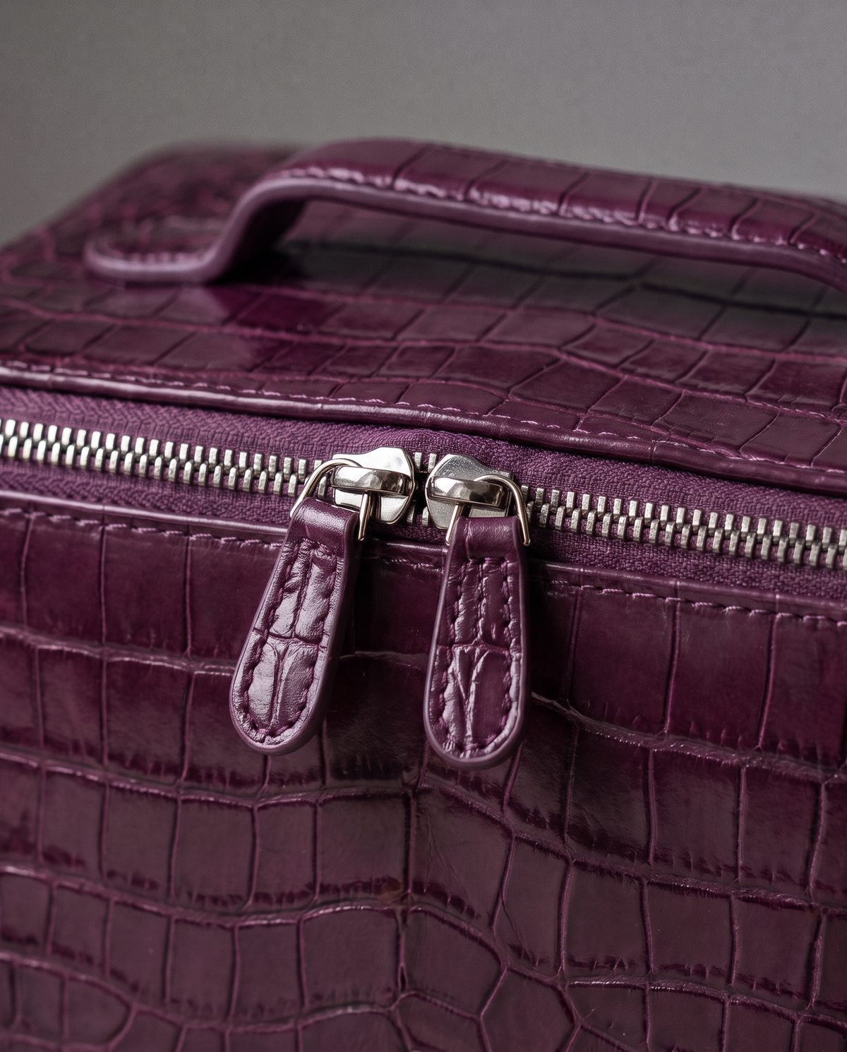 The Amira Covers — Plum, texture and zip detail · Elirati · 2026-10b