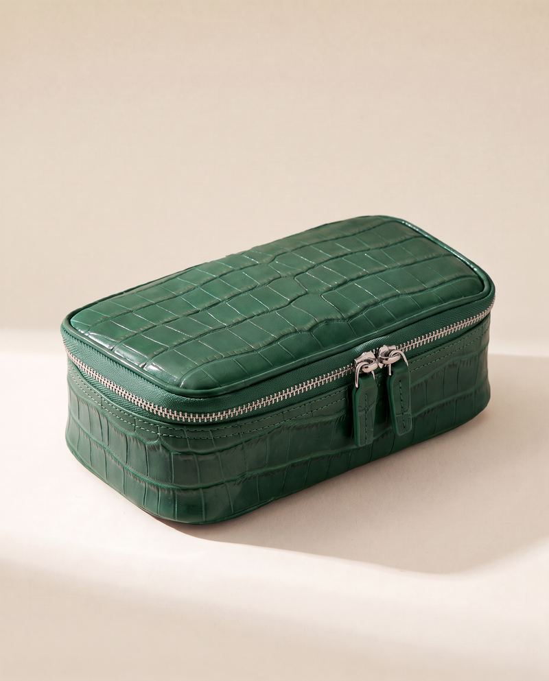 The Amira Pouch — Emerald